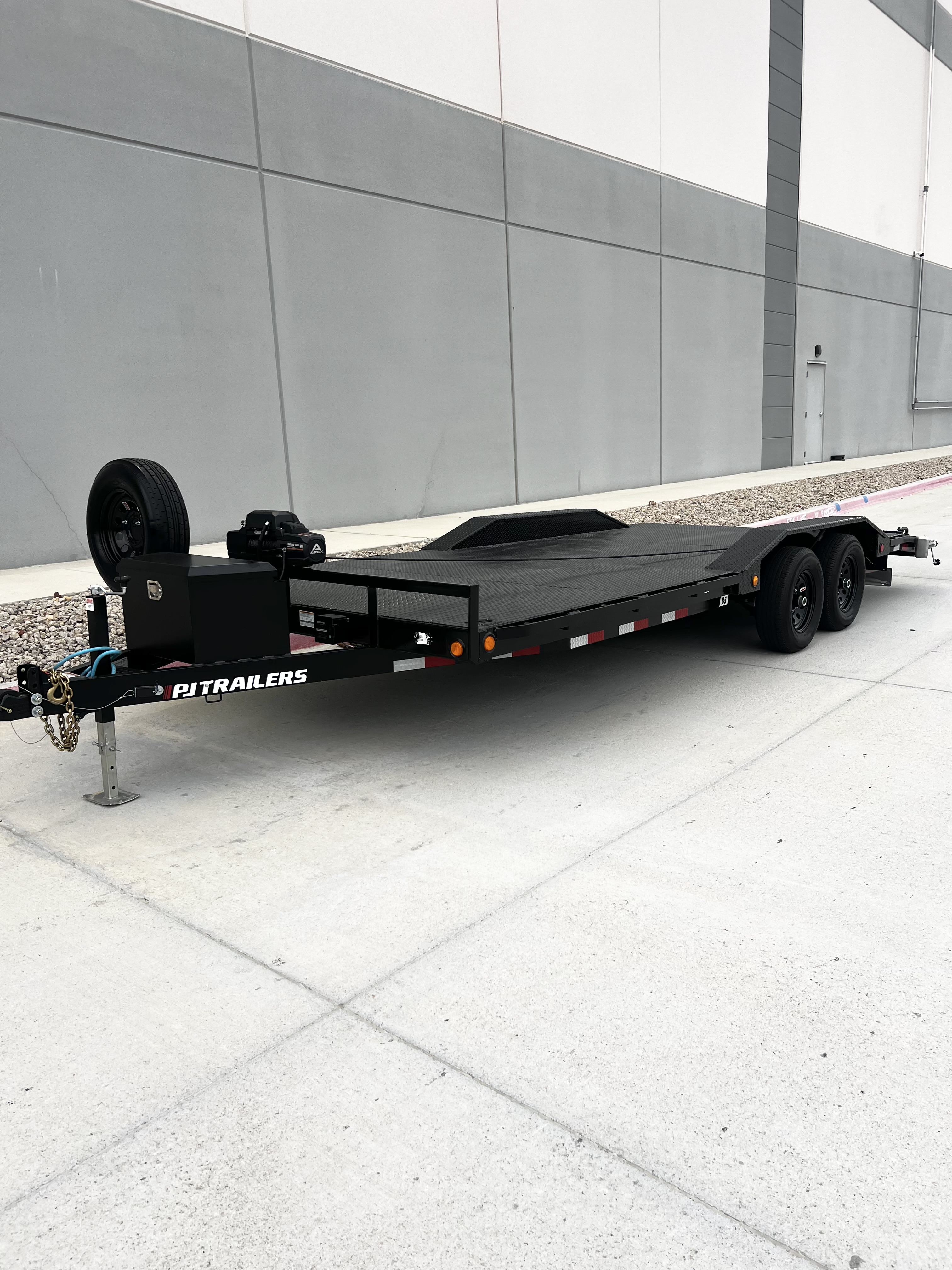 2026 20ft Car Hauler Flatbed Trailer - Image 1